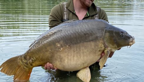 A 46 lb fish from Blue Lake, Mirror, Sep 2021