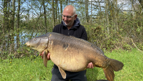 A 63 lb fish from Blue Lake, Paul, Apr 2022