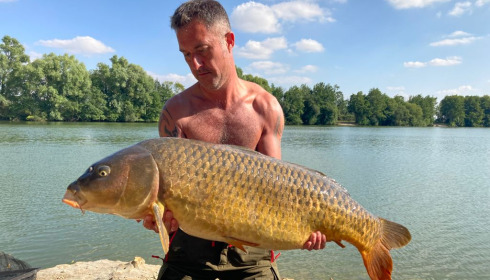 A 37 lb carp from Blue Lake, matt rowlinson, Sep 2021