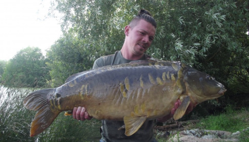A 31 lb carp from Blue Lake, luke harris, Jun 2017
