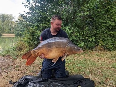 A 42 lb 8 oz carp from Blue Lake, Elliot, Aug 2022