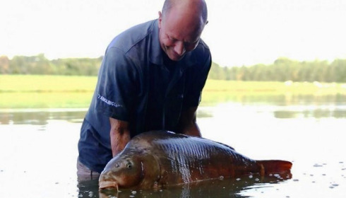 A 39 lb carp from Boux, David Keep, Aug 2014