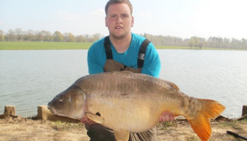 A 43 lb 8 oz carp from Boux, Josh Ryley, Apr 2012