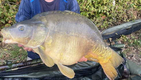A 33 lb fish from Boux, Mirror, Oct 2022