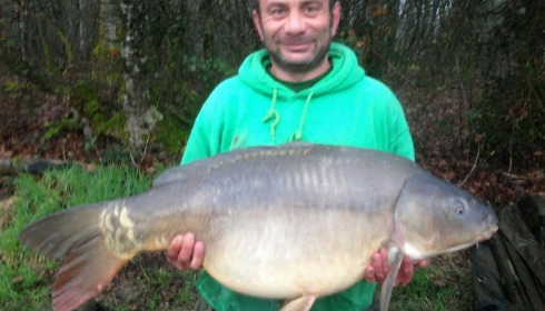 A 38 lb carp from Boux, Andre Bleriot, Apr 2015