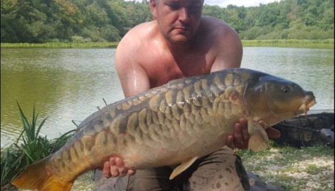 A 27 lb carp from Brie, Martin Saunders, Aug 2018