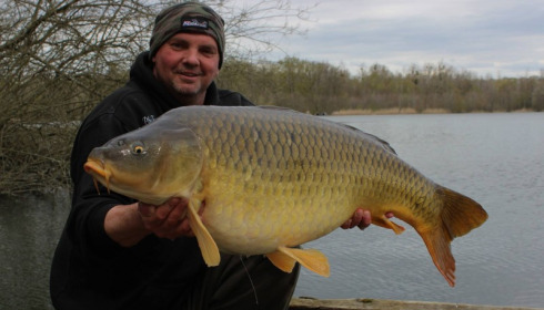 A carp from Brocard Large, Nick Burrage, Apr 2016