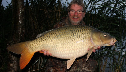 A 33 lb 1 oz carp from Brocard Large, Ron Key, Oct 2013