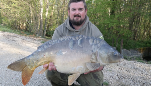 A 26 lb 12 oz carp from Brocard Large, Andrew Gilbert, May 2015
