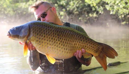 A 32 lb 7 oz carp from Brocard Large, Stewart Cliff, May 2018