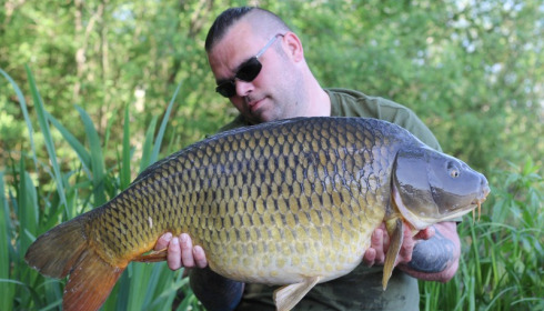A 35 lb 12 oz carp from Brocard Large, Stewart Cliff, May 2018