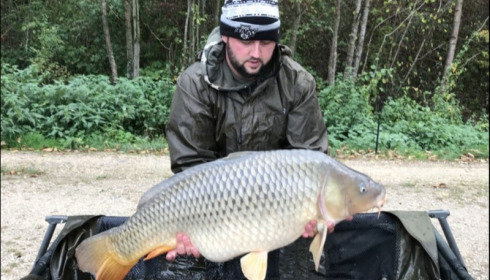 A 38 lb carp from Brocard Large, Sep 2019