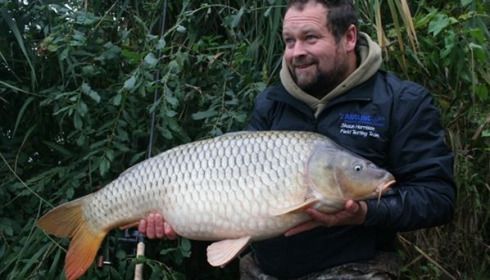 A 25 lb carp from Brocard Large, Shaun Harrison, Oct 2013