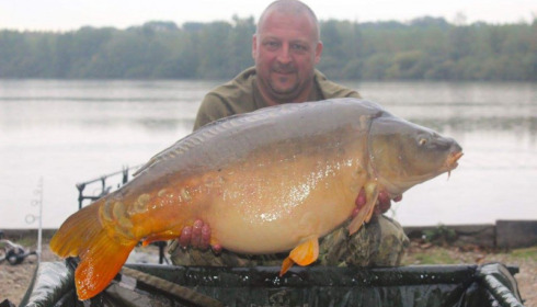 A 42 lb 8 oz carp from Brocard Large, Carl Latham, Oct 2016