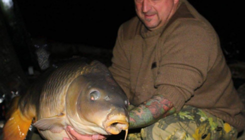 A 45 lb carp from Brocard Large, Carl Latham, Oct 2016