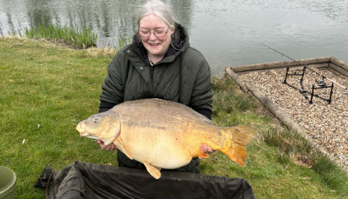 A 43 lb 1 oz carp from Deux Iles, Sasha Warner, Apr 2023