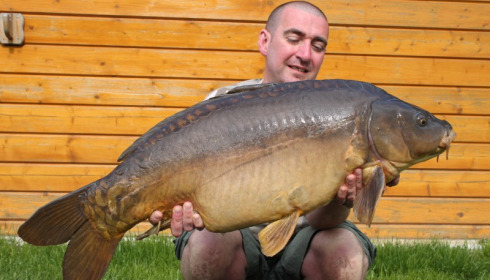 A 35 lb carp from Deux Iles, Darren Warburton, Apr 2018