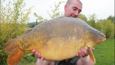 A 41 lb carp from Deux Iles, Apr 2019