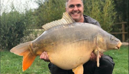 A 45 lb carp from Deux Iles, Oct 2019