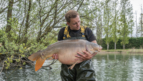 A 40 lb carp from Deux Iles, Bruno, May 2021