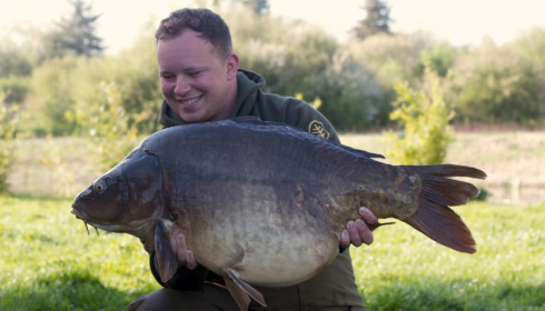 A 44 lb carp from Deux Iles, David Siswick, Apr 2018
