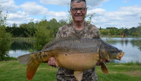 A 27 lb carp from Deux Iles, Rick Cordingley, Apr 2018