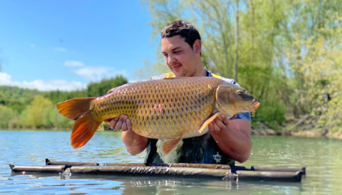 A 28 lb 5 oz carp from Deux Iles, Gautier, May 2021