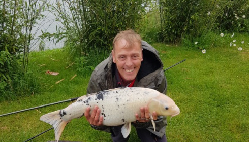 A 26 lb 4 oz carp from Deux Iles, Adrian Russell, Jun 2019