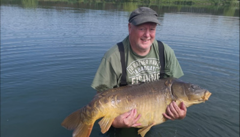 A 43 lb 8 oz carp from Deux Iles, Robert Reed, May 2019