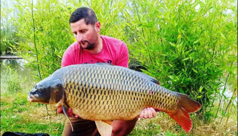 A 46 lb carp from Deux Iles, Daniel Ashmore, Jul 2019