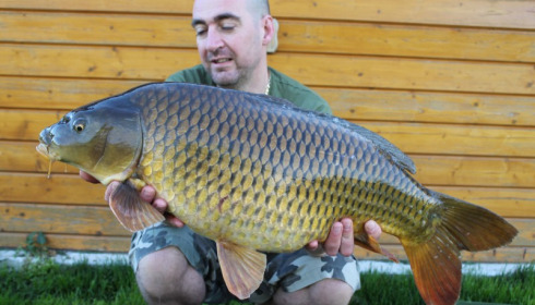 A 23 lb carp from Deux Iles, Darren Warburton, Apr 2018