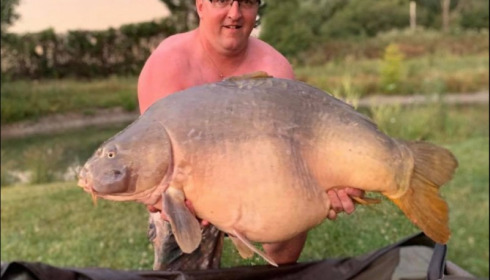 A 43 lb 4 oz carp from Deux Iles, Michael Peaty, Jul 2019
