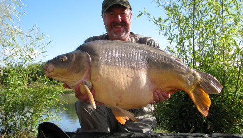 A 39 lb 14 oz carp from Deux Iles, Gary Wright, Jul 2017