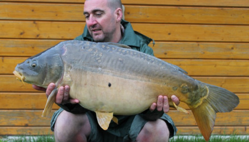 A 31 lb carp from Deux Iles, Darren Warburton, Apr 2018