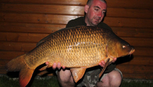 A 29 lb 5 oz carp from Deux Iles, Darren Warburton, Apr 2018