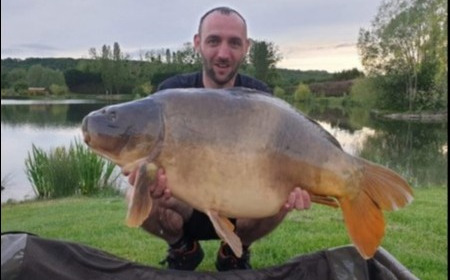 A 33 lb 4 oz carp from Deux Iles, Michael Pincher, May 2019