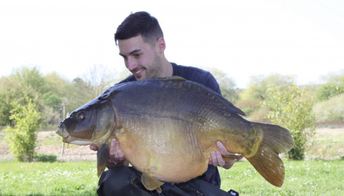 A 42 lb 9 oz carp from Deux Iles, Jay Bowers, Apr 2018