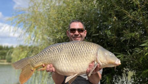 A 28 lb 12 oz carp from Deux Iles, James Bray, Aug 2022