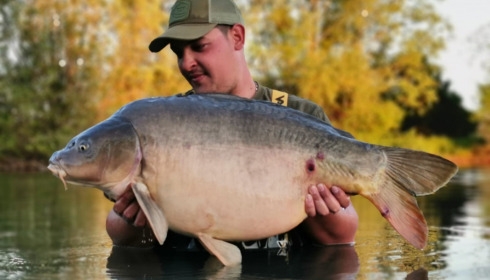 A 35 lb carp from Deux Iles, Gautier, May 2021