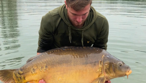 A 52 lb 9 oz carp from Deux Iles, Thomas Hensing, Mar 2022