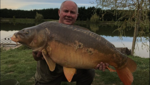 A 30 lb carp from Deux Iles, John Robert Burnhope, Sep 2018