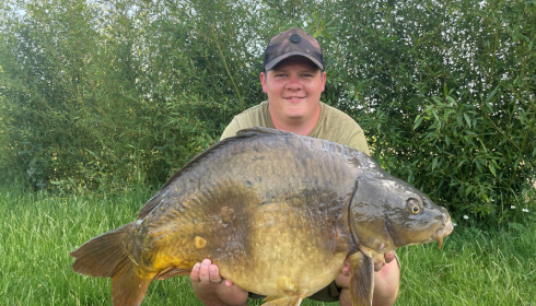 A fish from Deux Iles, Deux Iles Mirror, Jun 2022