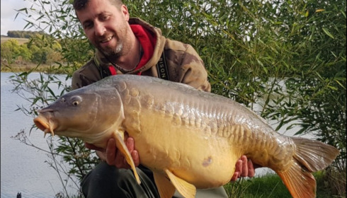 A 40 lb 2 oz carp from Deux Iles, Mark Mumford, Oct 2019