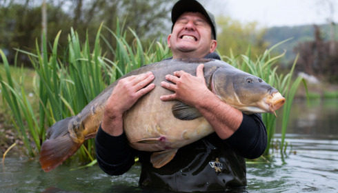 A 53 lb carp from Deux Iles, Franck, Apr 2021