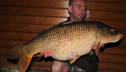A 44 lb 5 oz carp from Deux Iles, Darren Warburton, Apr 2018