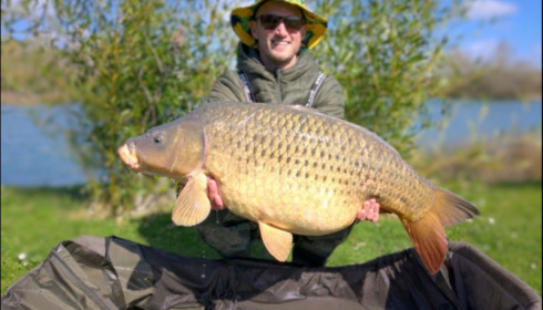 A 42 lb carp from Deux Iles, Mar 2019