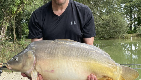A 37 lb 10 oz fish from Eau De Vie North, Ian, Sep 2021