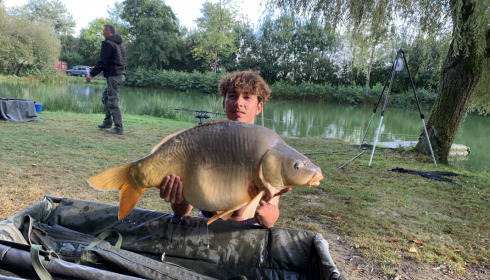 A 27 lb carp from Eau De Vie South, Reggie Ramanakumar, Oct 2021