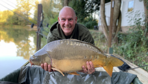 A 26 lb carp from Eau De Vie South, Colin Sim, Sep 2021