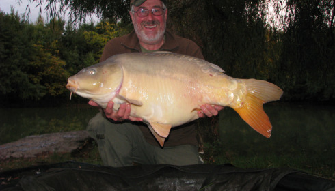 A 34 lb 1 oz fish from Eau De Vie South, Mirror, Sep 2022